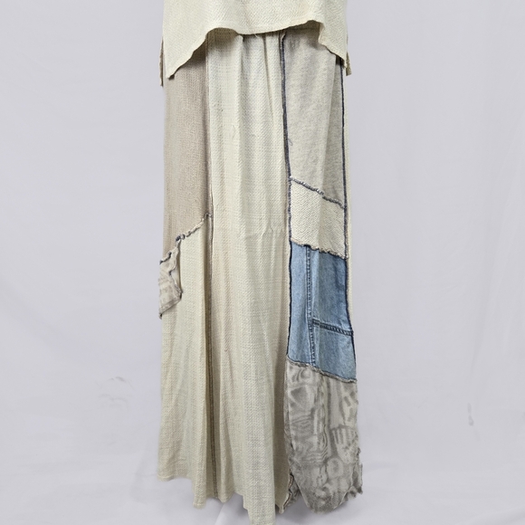 Elegant Cream and Blue Patchwork Skirt Set - Picture 2 of 12